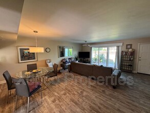 46030 CA-74 in Palm Desert, CA - Building Photo - Building Photo