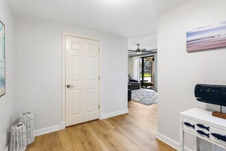 16100 W Bay Dr in Jupiter, FL - Building Photo - Building Photo