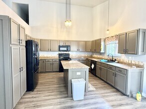 3325 Crazy Horse Dr in Wellington, CO - Building Photo - Building Photo