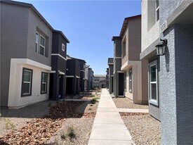 9338 Soothing Sea St in Las Vegas, NV - Building Photo
