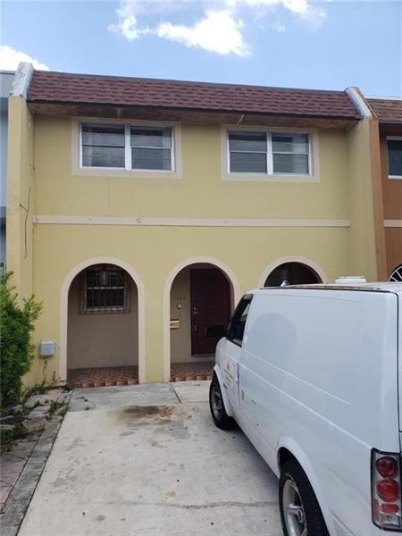 1850 W 72nd Pl