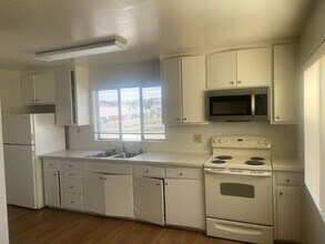 132 Shasta St in Vallejo, CA - Building Photo - Building Photo
