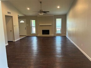 2424 Oak Grove Dr in Plano, TX - Building Photo - Building Photo