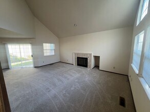 705 Tiana Ln in Mountain View, CA - Building Photo - Building Photo