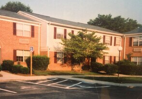 Somerset Meadows in Princess Anne, MD - Building Photo