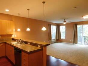 8712 N Decatur St in Portland, OR - Building Photo - Building Photo