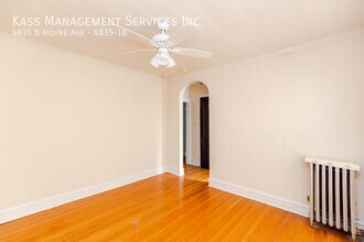 4835 N Hoyne Ave in Chicago, IL - Building Photo - Building Photo