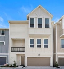 835 Elkhart St in Houston, TX - Building Photo - Building Photo