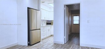 2901 Polk St in Hollywood, FL - Building Photo