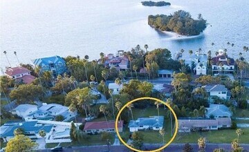 1790 Santa Barbara Dr in Dunedin, FL - Building Photo - Building Photo