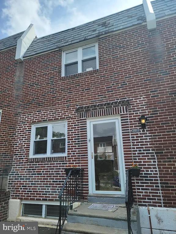 property at 3612 Winona St