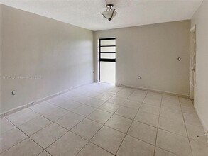 650 NE 149th St, Unit 502A in Miami, FL - Building Photo - Building Photo