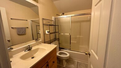 4612 Narayan St in Charlotte, NC - Building Photo - Building Photo