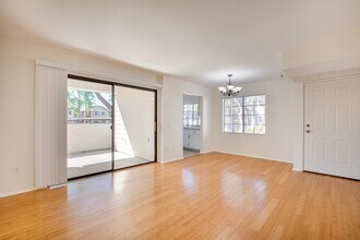 8585 Summerdale Rd in San Diego, CA - Building Photo - Building Photo