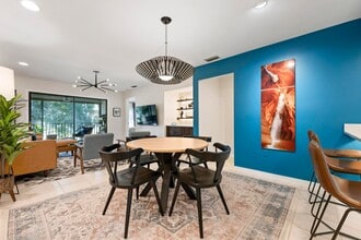 5797 Avista Dr in Sarasota, FL - Building Photo - Building Photo