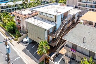 Darlani Apartments in Honolulu, HI - Building Photo - Building Photo