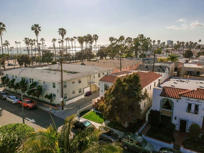 23-23 Prospect Ave in Long Beach, CA - Foto de edificio - Building Photo