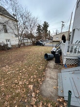 1381 Union St in Schenectady, NY - Foto de edificio - Building Photo