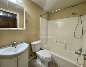 704 W Superior St in Ottawa, IL - Building Photo - Building Photo