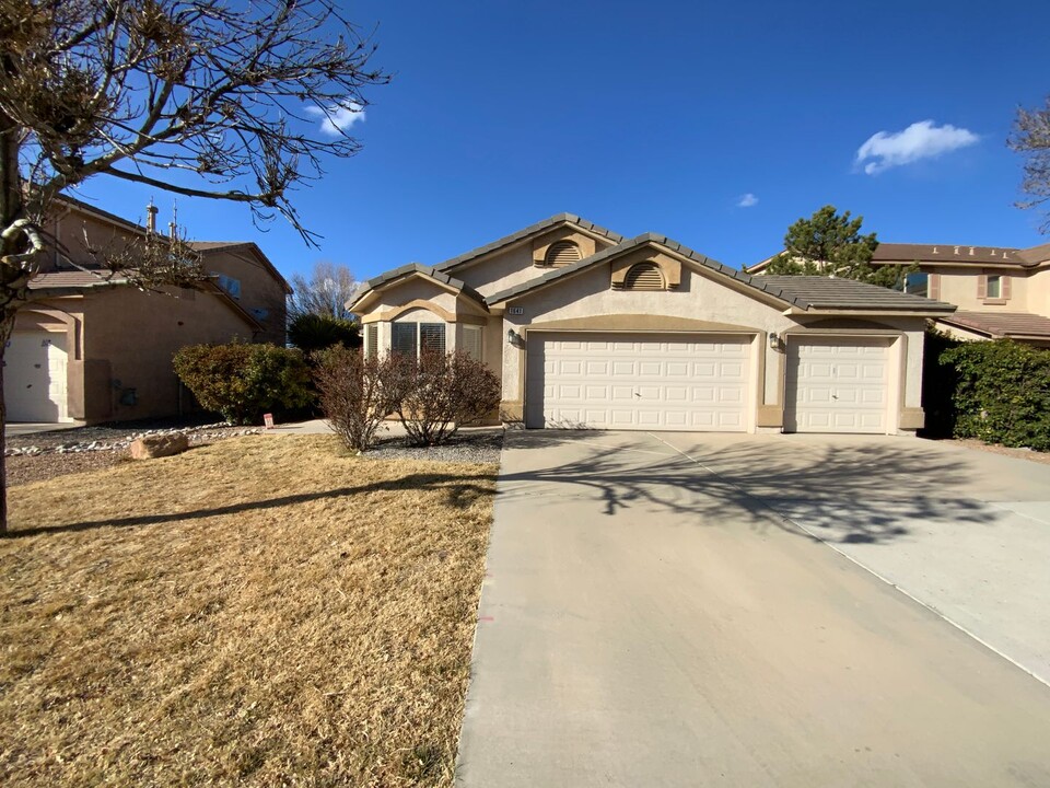 1641 Montiano Loop SE in Rio Rancho, NM - Building Photo