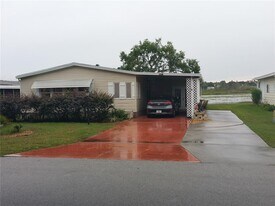 24921 Pine Hill in Leesburg, FL - Building Photo