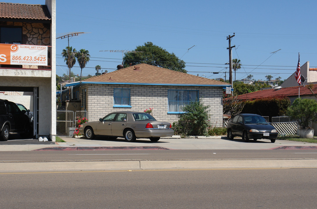 2315-2319 Morena Blvd in San Diego, CA - Building Photo