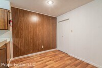 12905 Woodforest Blvd photo'