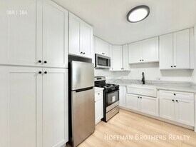 5723 Willowcrest Ave, Unit 3 in Los Angeles, CA - Building Photo