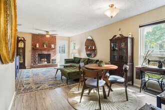 702 Michol St in Grapevine, TX - Building Photo - Building Photo