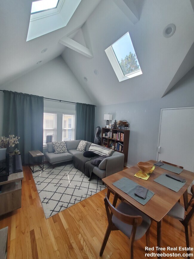 72 Marshall St in Medford, MA - Foto de edificio - Building Photo