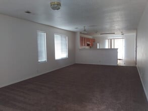 5808 Night Rose Ave NW in Albuquerque, NM - Building Photo - Building Photo