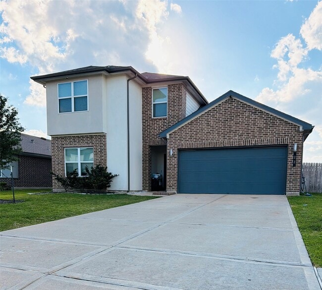 property at 22 Desert Spring Ln