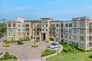 7-Seventy in Houston, TX - Building Photo