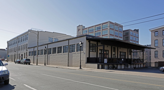 Lofts and Upper Lofts at Canal Walk III in Richmond, VA - Building Photo - Building Photo