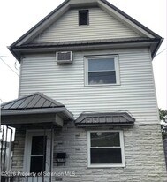 707 Prospect Ave in Scranton, PA - Building Photo