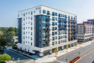 ICON on Main - Royal Oak, MI in Royal Oak, MI - Building Photo