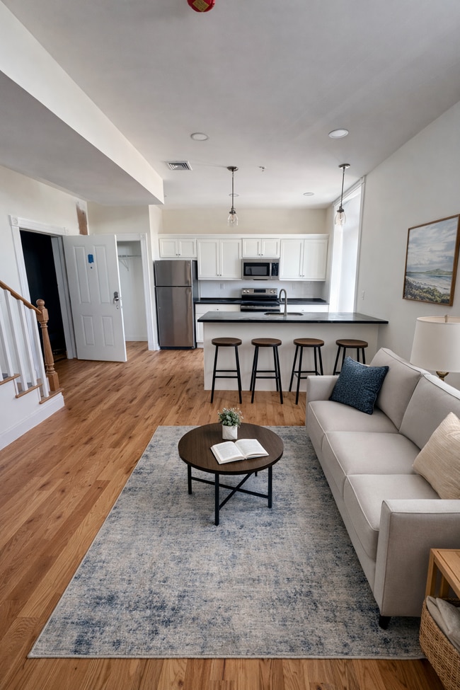 157 Green St in New London, CT - Foto de edificio - Building Photo