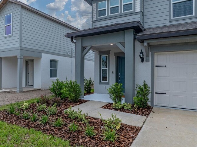 1076 Kistna Dr in Zephyrhills, FL - Building Photo - Building Photo