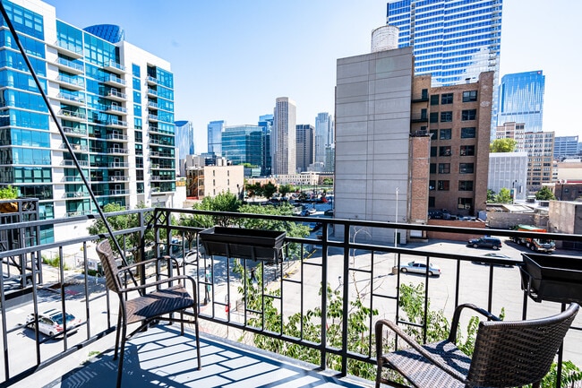 843 W Adams St in Chicago, IL - Building Photo - Building Photo