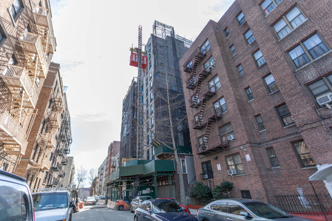 The Grand I in Bronx, NY - Building Photo - Building Photo