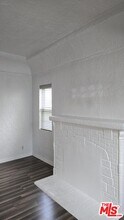 2621 Wellington Rd in Los Angeles, CA - Building Photo - Building Photo