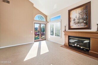 2670 Grandoaks Dr in Westlake Village, CA - Building Photo - Building Photo