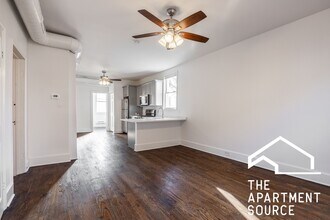 3135 N Oakley Ave in Chicago, IL - Building Photo - Building Photo