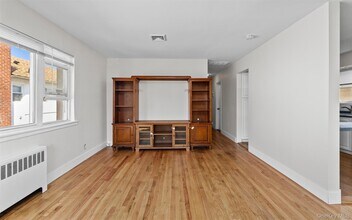517 E Broadway in Long Beach, NY - Building Photo - Building Photo