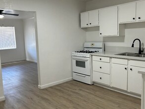 646 N Desert Ave in Tucson, AZ - Foto de edificio - Building Photo