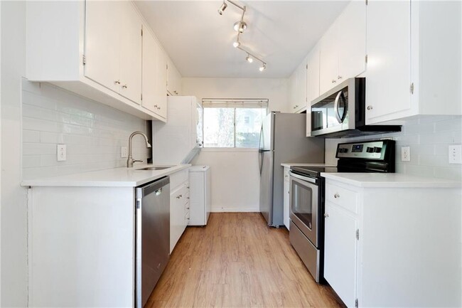 607 E 43rd St in Austin, TX - Building Photo - Building Photo