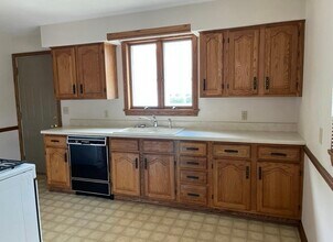 5203 W Ridge Rd in Erie, PA - Building Photo - Building Photo