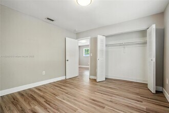 793 NW 91st St-Unit -1 in Miami, FL - Building Photo - Building Photo
