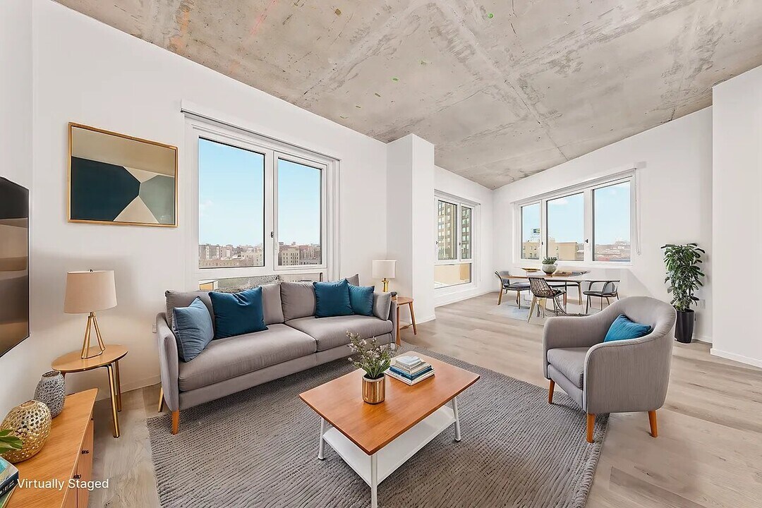 4720 Third Ave in Bronx, NY - Building Photo