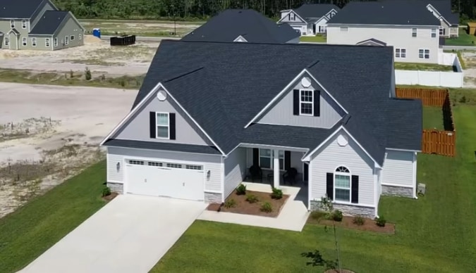 347 Water Wagon Trl in Jacksonville, NC - Foto de edificio